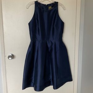 Taylor Elegant Navy Blue Dress with Embellished Neckline size 6 pockets